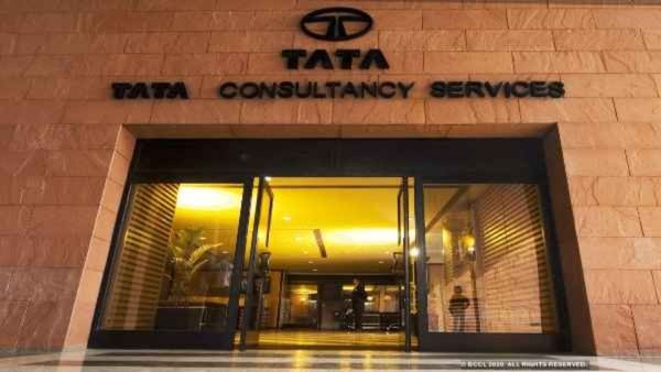 TCS Bengaluru: ಕೆಲಸದಿಂದ ತೆಗೆದಿದ್ದಕ್ಕೆ ಕುಡಿದ ಮತ್ತಿನಲ್ಲಿ ಹುಸಿಬಾಂಬ್ ಕರೆ ಮಾಡಿದ ಯುವತಿ!