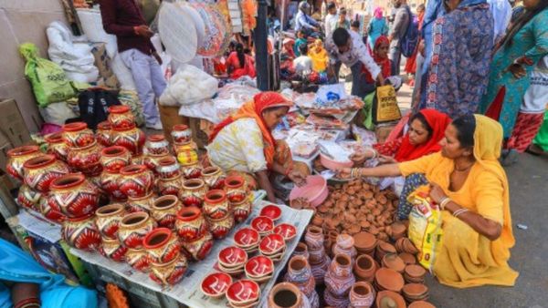 BBMP: ದೀಪಾವಳಿ ಸಂದರ್ಭದಲ್ಲಿ ಜಯನಗರ ಬೀದಿ ವ್ಯಾಪಾರಿಗಳಿಗೆ ಎದುರಾಯ್ತು ಅತಂತ್ರ ಸ್ಥಿತಿ