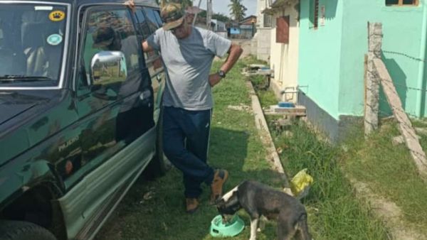 ಗುಂಡ್ಲುಪೇಟೆ: ಬೀದಿ ನಾಯಿಗಳ ಪಾಲಿನ ಅನ್ನದಾತನಾದ ಬಿಸಿಸಿಐ ಅಧ್ಯಕ್ಷ, ಫೋಟೋ ವೈರಲ್‌