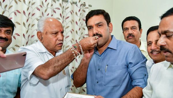 ‘ಈಗ ಯಡಿಯೂರಪ್ಪನವರ ಮಗ ನಿಮ್ಮ ಮಗನ ರಾಜಕೀಯ ಭವಿಷ್ಯಕ್ಕೂ ಕಲ್ಲು ಹಾಕುವುದು ಖಚಿತ’