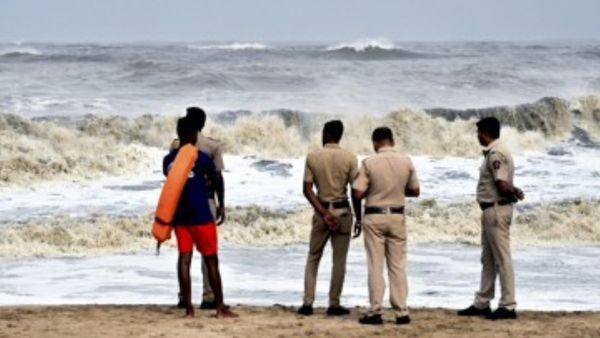Cyclone forecast: ಬಂಗಾಳಕೊಲ್ಲಿಯಲ್ಲಿ ವಾಯುಭಾರ ಕುಸಿತ, ರಾಜ್ಯದ ಜಿಲ್ಲಾಡಳಿತಗಳಿಗೆ ಎಚ್ಚರಿಕೆಯ ಸೂಚನೆ