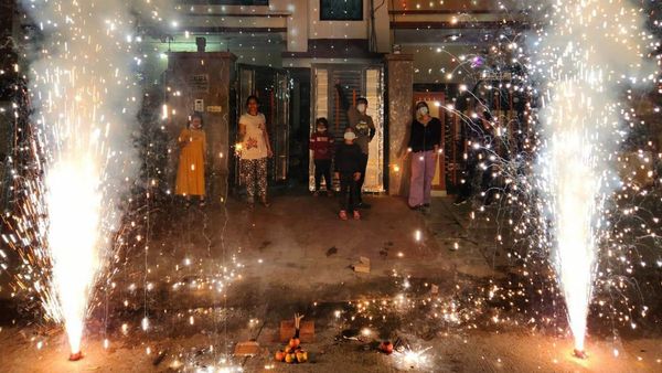 Deepavali 2023: ದೀಪಾವಳಿ ಪಟಾಕಿ ಬಗ್ಗೆ ಜಿಲ್ಲಾಧಿಕಾರಿ ಮಹತ್ವದ ಆದೇಶ