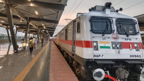 ದೀಪಾವಳಿ; ಬೆಂಗಳೂರು-ವಿಜಯಪುರ ವಿಶೇಷ ರೈಲು, ವೇಳಾಪಟ್ಟಿ 