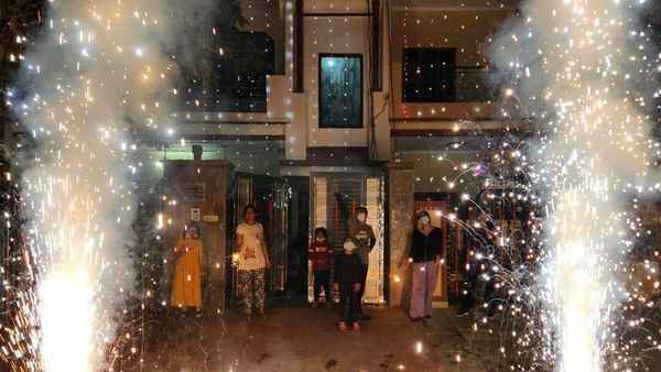 Deepavali: ಹಬ್ಬದ ಸಂಭ್ರಮದ ನಡುವೆ ಬೆಂಗಳೂರಿನಲ್ಲಿ ಹೆಚ್ಚಾಯ್ತು ವಾಯುಮಾಲಿನ್ಯ