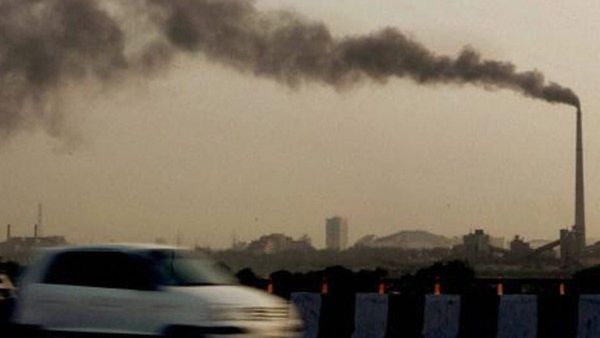 Delhi air pollution: ನಾಳೆಯಿಂದ ದೆಹಲಿಯಲ್ಲಿ ಶಾಲೆಗಳಿಗೆ ಚಳಿಗಾಲದ ರಜೆ ಘೋಷಣೆ!