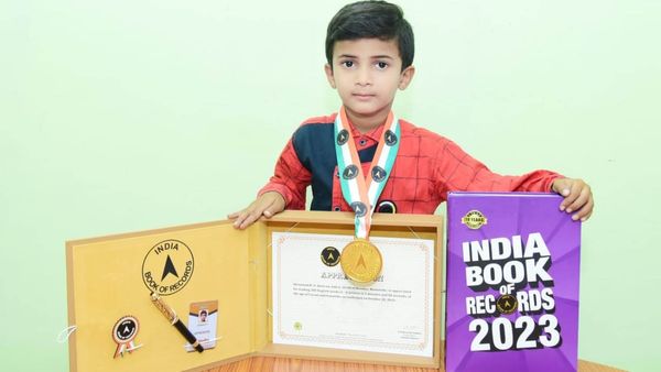 ವೇಗವಾಗಿ ಇಂಗ್ಲೀಷ್ ಓದುವ 5 ವರ್ಷದ ಪೋರನ ಸಾಧನೆ, ಇಂಡಿಯಾ ಬುಕ್ ಆಫ್ ರೆಕಾರ್ಡ್ಸ್‌ನಲ್ಲಿ ದಾಖಲೆ