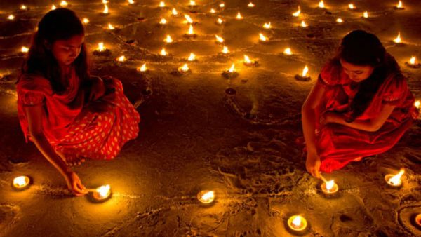Diwali 2023: ದೀಪಾವಳಿಯಂದು ಏಕೆ ಜೂಜಾಡಲಾಗುತ್ತದೆ? ಈ ಸಂಪ್ರದಾಯ ಹೇಗೆ ಪ್ರಾರಂಭವಾಯಿತು ಎಂದು ತಿಳಿಯಿರಿ