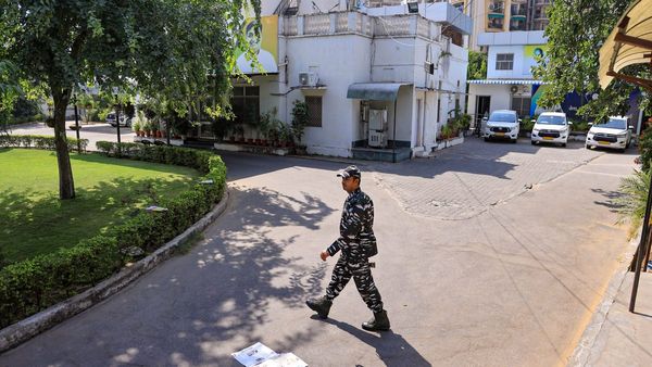 Rajasthan: ಲಂಚ ಪಡೆದ ಆರೋಪದ ಮೇಲೆ ಇಡಿ ಇನ್ಸ್‌ಪೆಕ್ಟರ್‌ಗಳನ್ನು ಬಂಧಿಸಿದ ರಾಜಸ್ಥಾನ ಪೊಲೀಸರು