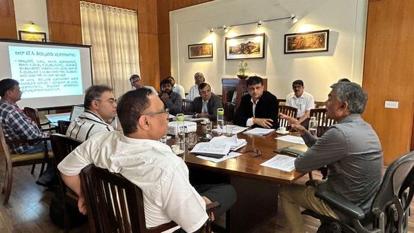 ಪಹಣಿ ವ್ಯತ್ಯಾಸ ಪ್ರಕರಣಗಳಿಗೆ ಶಾಶ್ವತ ಪರಿಹಾರ ನೀಡಿ, ರೈತರಿಗೆ ತುಸು ನೆಮ್ಮದಿ ನೀಡಿ: ಅಧಿಕಾರಿಗಳಿಗೆ ಸಚಿವ ಕೃಷ್ಣ ಬೈರೇಗೌಡ ತಾಕೀತ