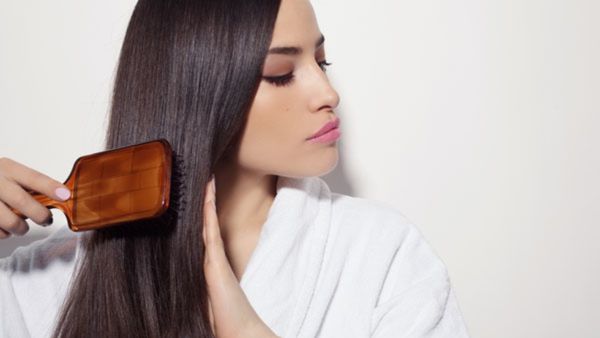 Hair Care: ನೀವು ತಲೆಹೊಟ್ಟಿನಿಂದ ಬಳಲುತ್ತಿದ್ದೀರಾ? ಹಾಗಾದ್ರೆ ಹೀಗೆ ಮಾಡಿ... ತಕ್ಷಣ ಸರಿಹೋಗುತ್ತೆ!