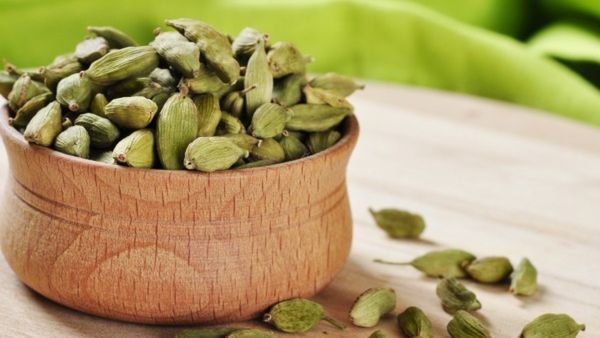 ದೀಪಾವಳಿಯಂದು ಮನೆಗೆ ಸಮೃದ್ಧಿ ಮತ್ತು ಸಂತೋಷ ತರಬಲ್ಲ ಅಡುಗೆ ಮಸಾಲೆಗಳು...