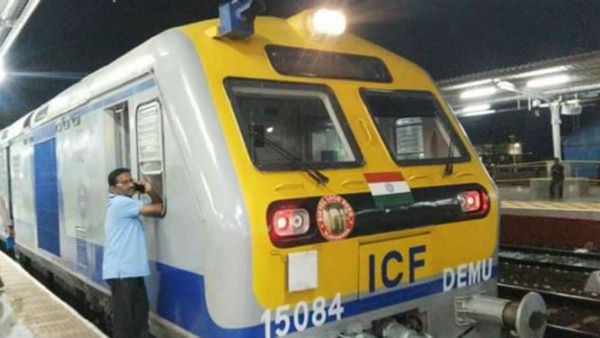  Suburban train: ಬೆಂಗಳೂರಿನಲ್ಲಿ ಶೀಘ್ರವೇ ಟ್ರ್ಯಾಕ್‌ಗೆ ಇಳಿಯಲಿದೆ ಈ ಟ್ರೈನ್‌, ಯಾವ್ಯಾವ ಮಾರ್ಗಗಳಲ್ಲಿ?-ಮಾಹಿತಿ