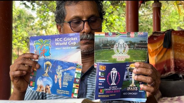 World Cup: ಸಣ್ಣ ಬುಕ್‌ಲೆಟ್‌ನಲ್ಲಿ ವಿಶ್ವಕಪ್ ಇತಿಹಾಸ, ಮಂಗಳೂರಿಗನ ವಿಭಿನ್ನ ಕ್ರಿಕೆಟ್‌ ಕ್ರೇಝ್‌ ಬಗ್ಗೆ ನೀವು ತಿಳಿಯಲೇಬೇಕು