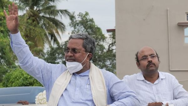 ಹಲೋ ಅಪ್ಪ...ಸಿದ್ದರಾಮಯ್ಯ ಪುತ್ರ ಯತೀಂದ್ರಗೆ ದೊರೆತಿರುವ ಬಿರುದು!