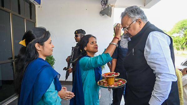 ‘ನಕ್ಸಲ್’ ನೆಲದಲ್ಲಿ ಮುಂದಿನ ಸಿಎಂ ಯಾರು? BJP ವರಿಷ್ಠರ ಆಯ್ಕೆ ಏನು?