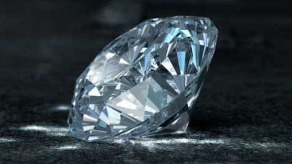 ಯಾವ ರಾಶಿಯವರು ವಜ್ರ ಧರಿಸಬಹುದು..? ತಪ್ಪಿಯೂ ಈ ರಾಶಿಯವರು ಖರೀದಿಸಬೇಡಿ..!