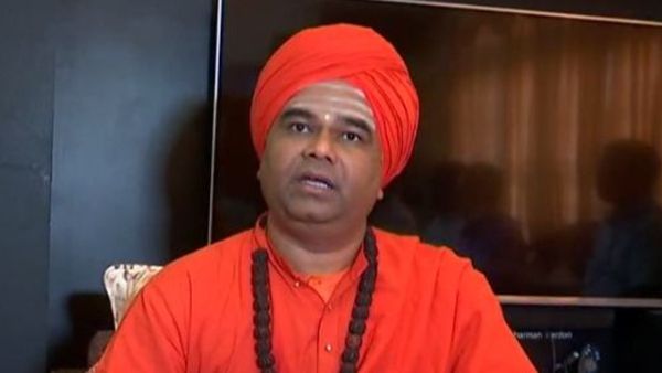 ಮಠ-ಮಾನ್ಯಗಳ ಉಳಿವಿಗೆ ಮಠಾಧಿಪತಿಗಳ ಕೈಗೆ ಆಯುಧ ಕೊಡಬೇಕು: ಚರ್ಚೆಗೆ ಗ್ರಾಸವಾದ ದಿಂಗಾಲೇಶ್ವರ ಶ್ರೀ ಹೇಳಿಕೆ