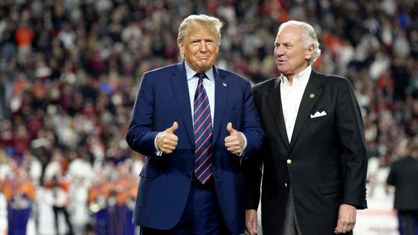 ಅಮೆರಿಕ ಮಾಜಿ ಅಧ್ಯಕ್ಷ ಡೊನಾಲ್ಡ್ ಟ್ರಂಪ್‌ಗೆ ಆಘಾತ!