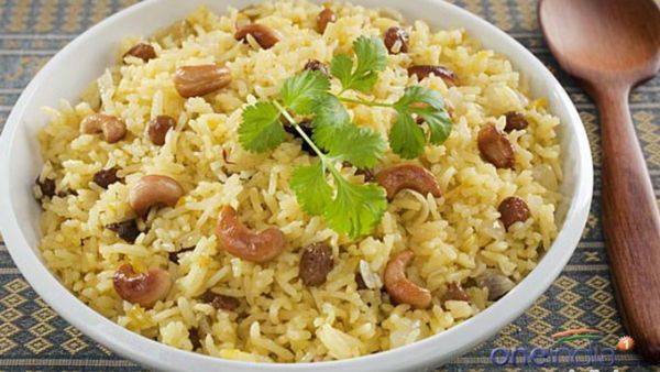 Garlic Rice Recipe: ಚಿತ್ರನ್ನ ತಿಂದು ಬೇಜಾರಾಗಿದ್ರೆ ಬೆಳ್ಳುಳ್ಳಿ ರೈಸ್ ಮಾಡಿ....