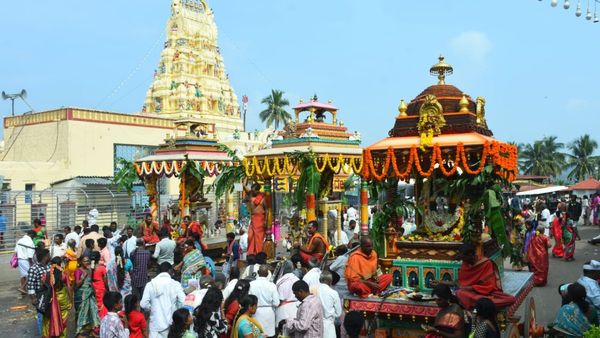 Kartika Masa 2023: ಕಡೇ ಕಾರ್ತಿಕ ಸೋಮವಾರ ಹಿನ್ನೆಲೆ ಮಾದಪ್ಪನ ಬೆಟ್ಟಕ್ಕೆ ಹರಿದುಬಂತು ಭಕ್ತರ ದಂಡು