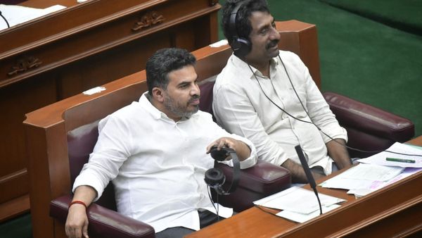 The Problem Is.. ಮರೆತು ಹೋಯ್ತು: ಕುಣಿಗಲ್‌ ಶಾಸಕರ ವಿಡಿಯೋ ಫುಲ್‌ ವೈರಲ್‌