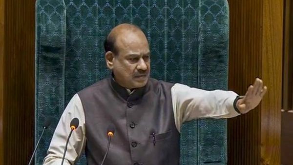 MPs Suspended: ಲೋಕಸಭಾ ಕಲಾಪದಲ್ಲಿ ಭದ್ರತೆ ಲೋಪ ಗದ್ದಲ; 16 ಸಂಸದರು ಅಮಾನತು