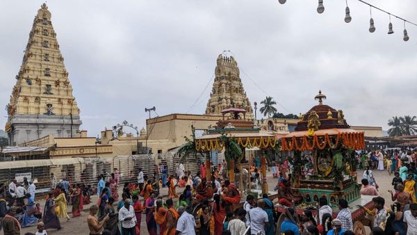 ಕೇವಲ ನಾಲ್ಕೇ ದಿನಗಳಲ್ಲಿ ಮಲೆ ಮಾದಪ್ಪನಿಗೆ ಹರಿದುಬಂತು ಕೋಟಿ.. ಕೋಟಿ ಕಾಂಚಾಣ- ಹೇಗೆ?