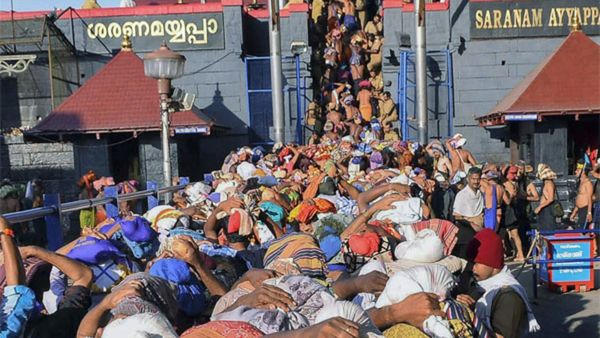 Sabarimala pilgrimage: ಶಬರಿಮಲೆಯಲ್ಲಿ ನಾಳೆ ಮಂಡಲ ಪೂಜೆ.. ಅಯ್ಯಪ್ಪನ ದರ್ಶನಕ್ಕೆ ಇಂದೇ ನೆರೆದ ಭಕ್ತ ಸಾಗರ