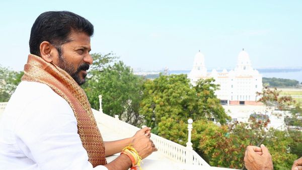 Revanth Reddy: ಮಿಲಿಯನೇರ್‌ ರೈತ ಈಗ ತೆಲಂಗಾಣದ ಸಿಎಂ, ರೇವಂತ್‌ ರೆಡ್ಡಿ ಆಸ್ತಿ ಎಷ್ಟಿದೆ ಗೊತ್ತಾ?