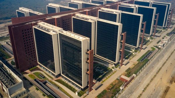 ದೇಶದ ಈ ನಗರದಲ್ಲಿ ಪ್ರಪಂಚದ ಅತಿ ದೊಡ್ಡ ಕಟ್ಟಡದ ಉದ್ಘಾಟನೆ, ಎಲ್ಲಿ?, ಇದಕ್ಕೆ ತಗುಲಿದ ವೆಚ್ಚ ಹಾಗೂ ವಿಶೇಷತೆಗಳನ್ನು ತಿಳಿಯಿರಿ