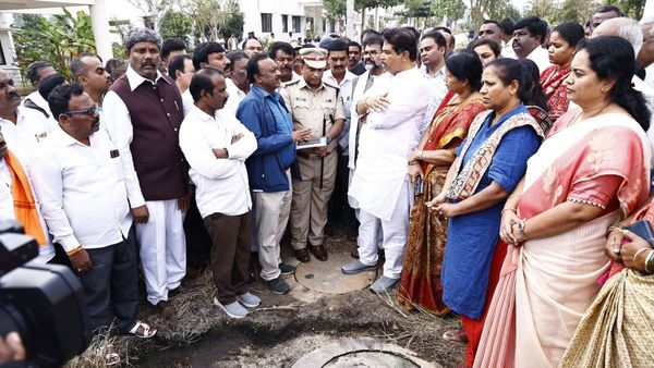 ವಿದ್ಯಾರ್ಥಿಗಳಿಂದ ಶೌಚಗುಂಡಿ ಸ್ವಚ್ಛ ಪ್ರಕರಣದ ತನಿಖೆ ನ್ಯಾಯಾಧೀಶರಿಗೆ ಒಪ್ಪಿಸಿ: ಆರ್.ಅಶೋಕ್