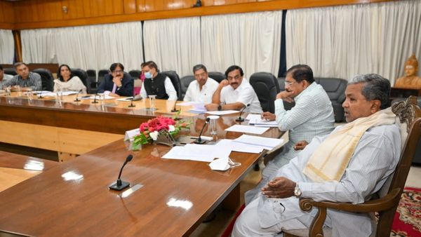 ಕನ್ನಡ ಭಾಷೆ ವಿಚಾರದಲ್ಲಿ ಯಾವುದೇ ರಾಜಿ ಇಲ್ಲ, ಬೋರ್ಡ್​ ಬದಲಾವಣೆಗೆ ಡೆಡ್​​ಲೈನ್​ ನೀಡಿದ ಸರ್ಕಾರ- ಇಲ್ಲಿದೆ ಮಾಹಿತಿ