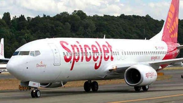 14 ಗಂಟೆಗಳ ವಿಮಾನ ವಿಳಂಬ: ಸಿಟ್ಟಿಗೆದ್ದ ಸ್ಪೈಸ್‌ಜೆಟ್ ಪ್ರಯಾಣಿಕರು ಮಾಡಿದ್ದೇನು?