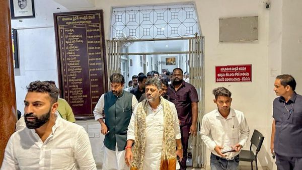 Telangana Election Result: ಬೆಂಗಳೂರಿಗೆ ತೆಲಂಗಾಣ ಕಾಂಗ್ರೆಸ್ ಶಾಸಕರು ಶಿಫ್ಟ್!