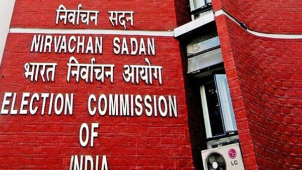 ಉತ್ತರ ಕನ್ನಡದಲ್ಲಿ ನಕಲಿ ಮತದಾರರು: 5,677 ಜನರಿಗೆ ನೋಟಿಸ್‌, ನಿಮ್ಮ ಮನೆಗೂ ಬಂದಿದ್ಯಾ ಚೆಕ್‌ ಮಾಡಿಕೊಳ್ಳಿ..!