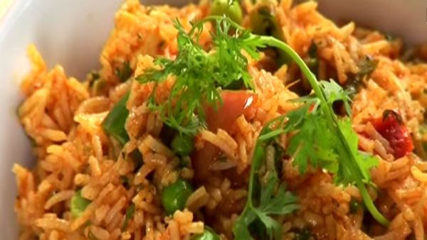 Spicy Tomato Rice Recipe: ಸ್ಪೈಸಿ ಟೊಮೆಟೋ ರೈಸ್ ರೆಸಿಪಿ- ಮನೆಯಲ್ಲಿ ಮಾಡಿ ತಿಂದು ತೇಗಿ..
