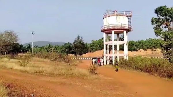 ಖಬರಸ್ಥಾನವಾದ ನೂರಾರು ವರ್ಷದ ಗೋಮಾಳ: ಸ್ಥಳೀಯರ ಅರಿವಿಗೆ ಬಾರದೆ ದಾಖಲೆ ತಿದ್ದುಪಡಿ!