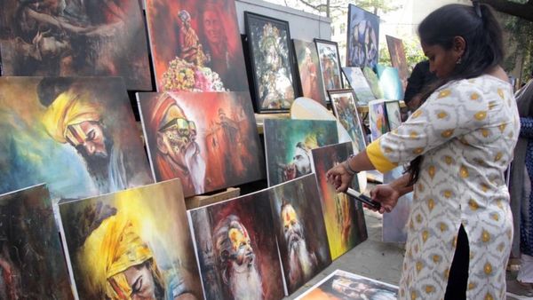 Bengaluru Chitra Santhe: 'ಚಿತ್ರಸಂತೆ-2024' ಆರಂಭಕ್ಕೆ ಕ್ಷಣಗಣನೆ, 22 ರಾಜ್ಯಗಳ ಸಾವಿರಾರು ಕಲಾಕೃತಿ ಪ್ರದರ್ಶನ, ಏನೇನಿರಲಿದೆ?