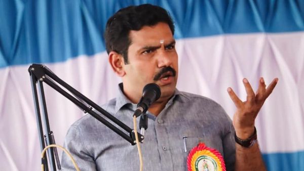 ಅರ್ಚಕರಿಗೆ ನೋಟಿಸ್; ಕಾಂಗ್ರೆಸ್‌ ಸರ್ಕಾರ ಕ್ಷಮೆ ಕೇಳಬೇಕು