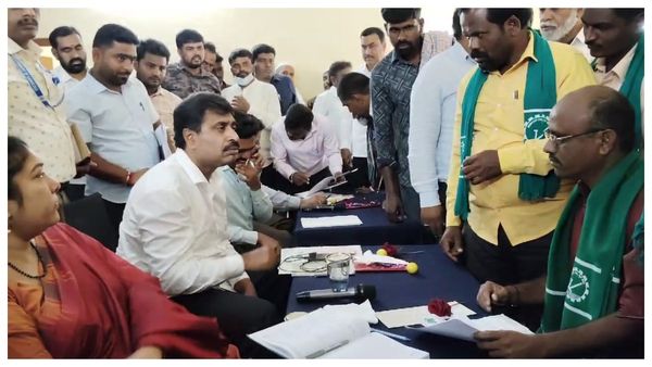 ಜನತಾ ದರ್ಶನದಲ್ಲಿ ಶಾಸಕರ ಬೆಂಬಲಿಗರು ಹಾಗೂ ರೈತರ ನಡುವೆ ಜಟಾಪಟಿ