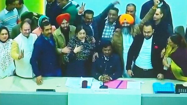 ಚಂಡೀಗಢ ಮೇಯರ್ ಚುನಾವಣೆಯಲ್ಲಿ ಬಿಜೆಪಿಯದ್ದೇ ಮೈಲುಗೈ!