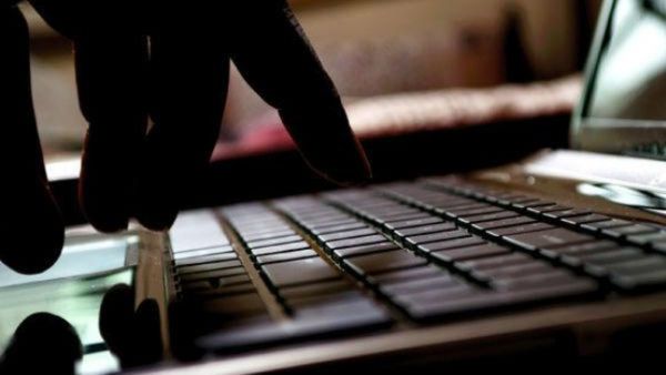 ಕಾಲ್ ಗರ್ಲ್ ಬುಕ್ ಮಾಡಲು ಹೋಗಿ ಲಕ್ಷಾಂತರ ರೂಪಾಯಿ ಕಳೆದುಕೊಂಡ ಬೆಂಗಳೂರಿನ ಟೆಕ್ಕಿ