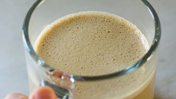 ಬಾಲಿವುಡ್‌ ತಾರೆಯರು ಕುಡಿಯುವ ಘೀ ಟೀ ಗೊತ್ತಾ, ಇದನ್ನು ಮಾಡುವುದು ಹೇಗೆ, ಇಲ್ಲಿವೆ ಅದರ ಪ್ರಯೋಜನಗಳು