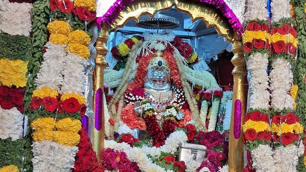 ಕಾರವಾರ: ಕೂರ್ಮಗಡ ದ್ವೀಪ ಜಾತ್ರೆಗೆ ಹರಿದುಬಂದ ಭಕ್ತ ಸಾಗರ, ಇಲ್ಲಿನ ವಿಶೇಷತೆ ಏನು?