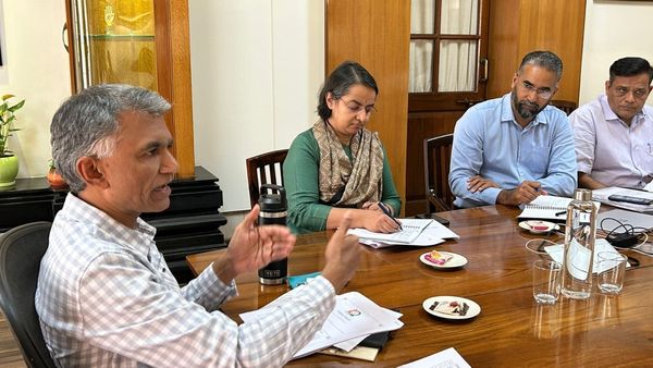 ಲಂಚಕ್ಕೆ ಬೇಡಿಕೆ ಬಗ್ಗೆ ಸಾರ್ವಜನಿಕರಿಂದ ದೂರು: ಅಧಿಕಾರಿಗಳಿಗೆ ಕೃಷ್ಣಬೈರೇಗೌಡ ಎಚ್ಚರಿಕೆ!