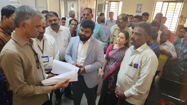 Hubballi: ಅವ್ಯವಸ್ಥೆಯ ತಹಶೀಲ್ದಾರ್ ಕಚೇರಿಗೆ ದಿಢೀರ್ ಎಂಟ್ರಿ ಕೊಟ್ಟ ಸಚಿವ: ಡಿಸಿ ಎದುರೇ ಅಧಿಕಾರಿಗಳಿಗೆ ತರಾಟೆ