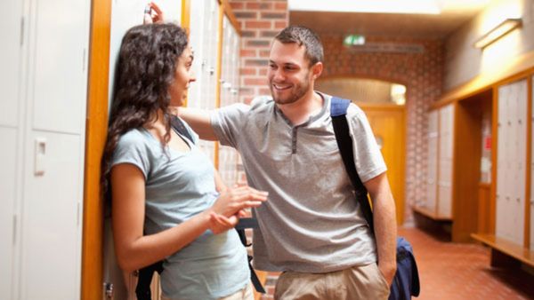 ಹುಡುಗರೇ ಇಲ್ಲಿ ಕೇಳಿ.. ನಿಮ್ಮಿಷ್ಟದ ಹುಡುಗಿಯನ್ನು ಒಲಿಸಿಕೊಳ್ಳಲು ಈ ಸರಳ ಸೂತ್ರಗಳನ್ನು ಅನುಸರಿಸಿ- ಒಂದಲ್ಲ ಹತ್ತು ಮಾರ್ಗಗಳಿವೆ