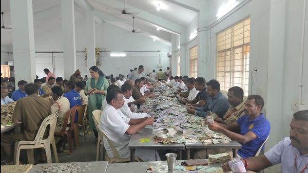 ಕೇವಲ 33 ದಿನಗಳಲ್ಲಿ ₹2.90 ಕೋಟಿ ಒಡೆಯನಾದ ಮಲೆ ಮಾದಪ್ಪ, ಅಂಕಿಅಂಶಗಳ ವಿವರ ಇಲ್ಲಿದೆ