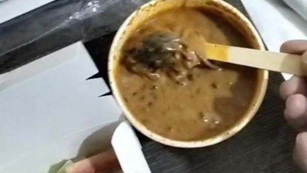 ಆರ್ಡರ್ ಮಾಡಿದ ಫುಡ್ ತಿನ್ನುವಾಗ ಹುಷಾರ್! ಸತ್ತ ಇಲಿಯ ಆಹಾರ ತಿಂದ ವ್ಯಕ್ತಿ ಆಸ್ಪತ್ರೆಗೆ ದಾಖಲು!