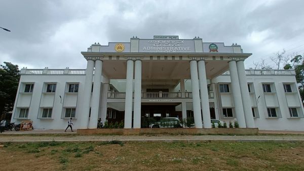 ಬಿಡುಗಡೆಯಾಗದ ಅನುದಾನ: ಮಂಡ್ಯ ವಿಶ್ವವಿದ್ಯಾಲಯ ಅಭಿವೃದ್ಧಿಗೆ ಗ್ರಹಣ, ಬಾಕಿ ಉಳಿದ ಕೆಲಸಗಳು ಒಂದೆರಡಲ್ಲ..!